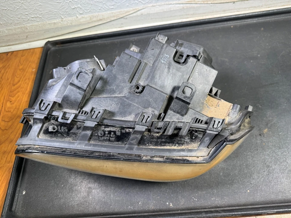 07-10 FARO XENÓN LADO CONDUCTOR IZQUIERDO BMW X3 E83 LCI OEM Foto 4 de 4