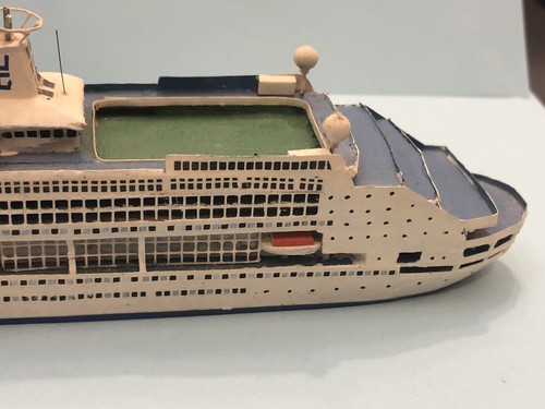 Ron Hughes Royal Caribbean Cruise Ship Legend of the Seas Handmade 1995 - 1:1200 - Picture 5 of 16