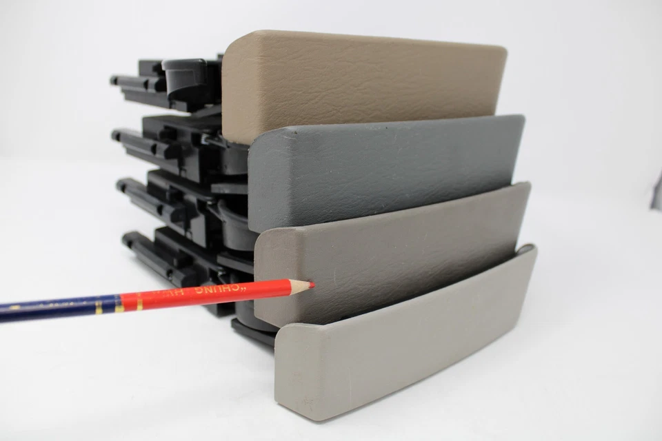 Dodge Grand Caravan Chrysler Town & Country 2006 02 03 04 05 06 portavasos gris Foto 2 de 4