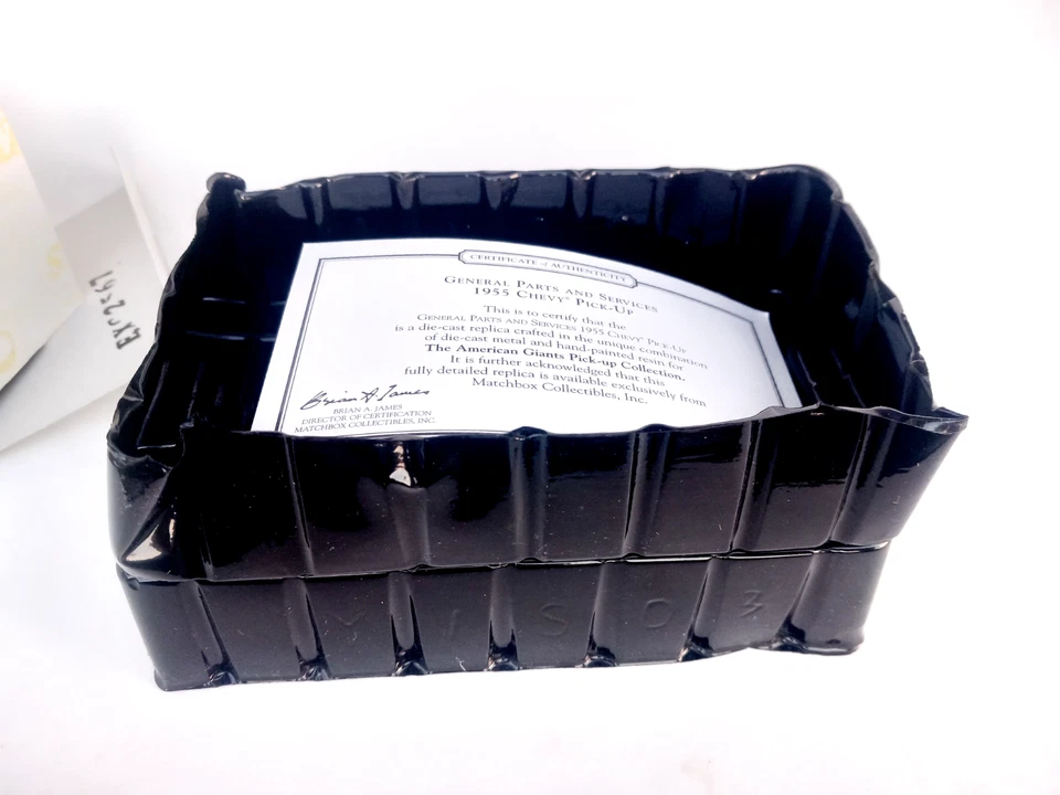 1/43 O scale matchbox truck pickup YIS03 1956 Chevrolet 3100 parts service - Image 4 of 4