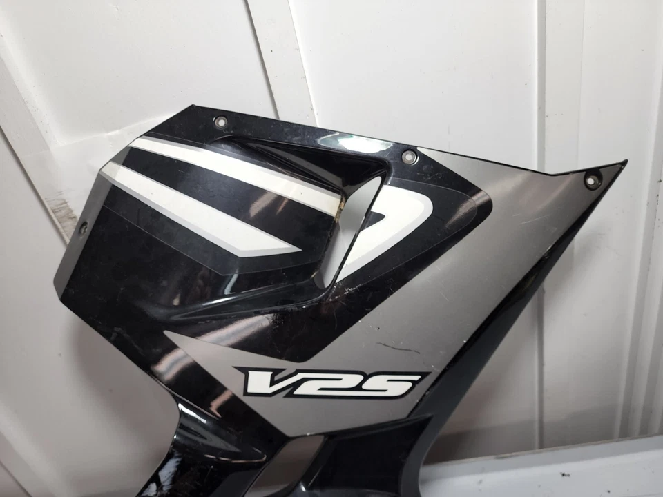 06 07 08 09 UNITED MOTORS V2S 250 GT250R CUBIERTA CARENADO LADO INFERIOR DERECHO SUPERIOR Foto 2 de 4