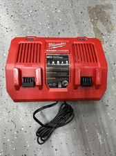 Milwaukee 48-59-1802 M18 Dual Bay Simultaneous Rapid Charger