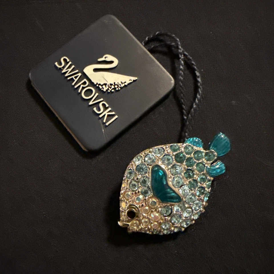 EC. Broche prendedor pez cisne "SWAROVSKI" con turquesa y cristal boreal firmado. Foto 3 de 4
