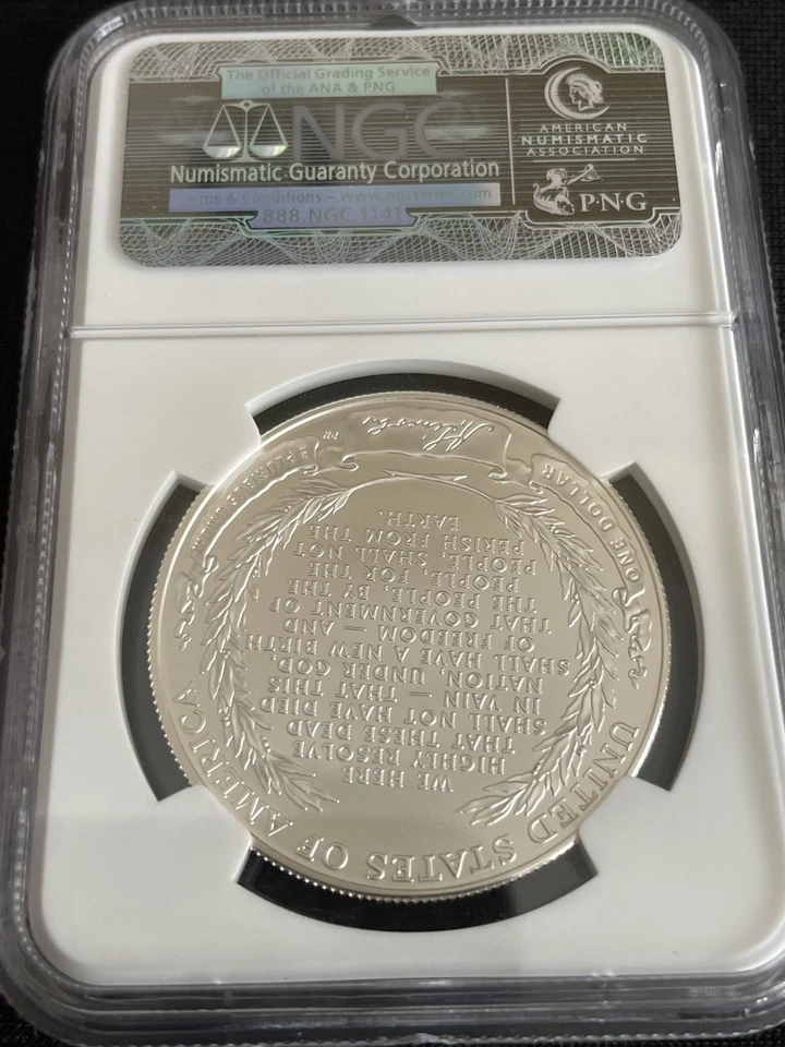 2009 P $1 SILVER ABRAHAM LINCOLN COMMEMORATIVE DOLLAR NGC MS 70 - Image 2 of 2