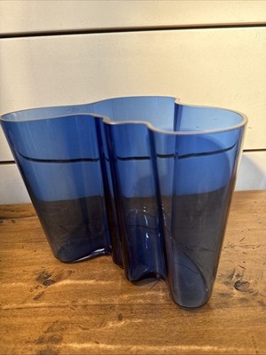 IITTALA Finland Alvar Aalto VASE 6.25  Ultramarine Blue Vintage Post 1950