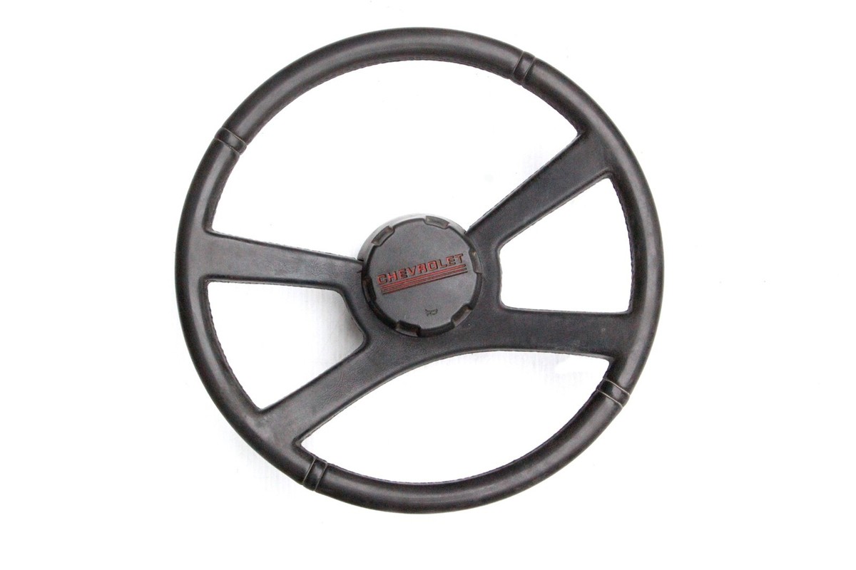GMT400 GMT Trucks Steering Wheels | Speedway Motors