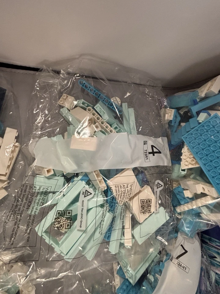 INCOMPLETE PARTS  & PIECES ONLY Lego 43197 Frozen Disney Ice Castle NO BOX - Image 4 of 4