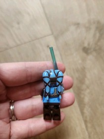 LEGO Star Wars Aayla Secura Twi'lek Minifigure 75182 w Lightsaber Mini Fig Euc