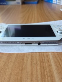 SONY PS Vita PCH-1100 Crystal white CIB W/ Charger