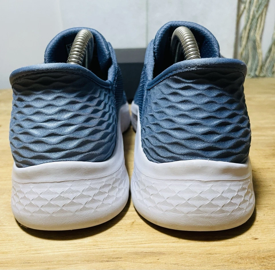 Skechers Go Walk Flex Grand Entry 鞋女式 8 码蓝色一脚蹬运动鞋 124836 — 第 3/4 张图片