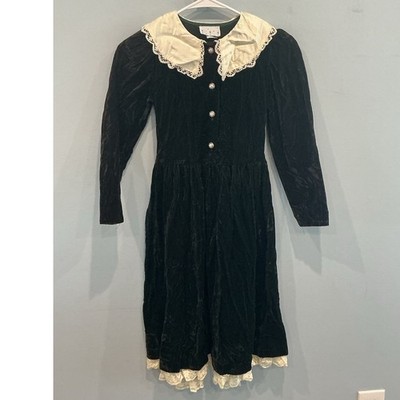Vintage Girls Velvet Dress Size 10 Hunter Green Victorian Classic Cottagecore 