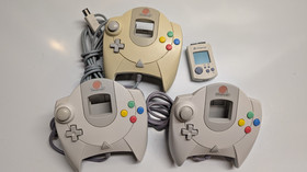 Sega Dreamcast Console HKT-3020 White, plus 3 Controllers, 10 Games, Memory Card