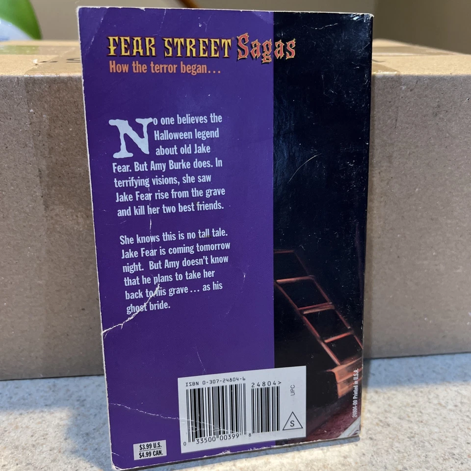 Fear Street Sagas: The Door Of Death By RL Stine Foto 3 de 4