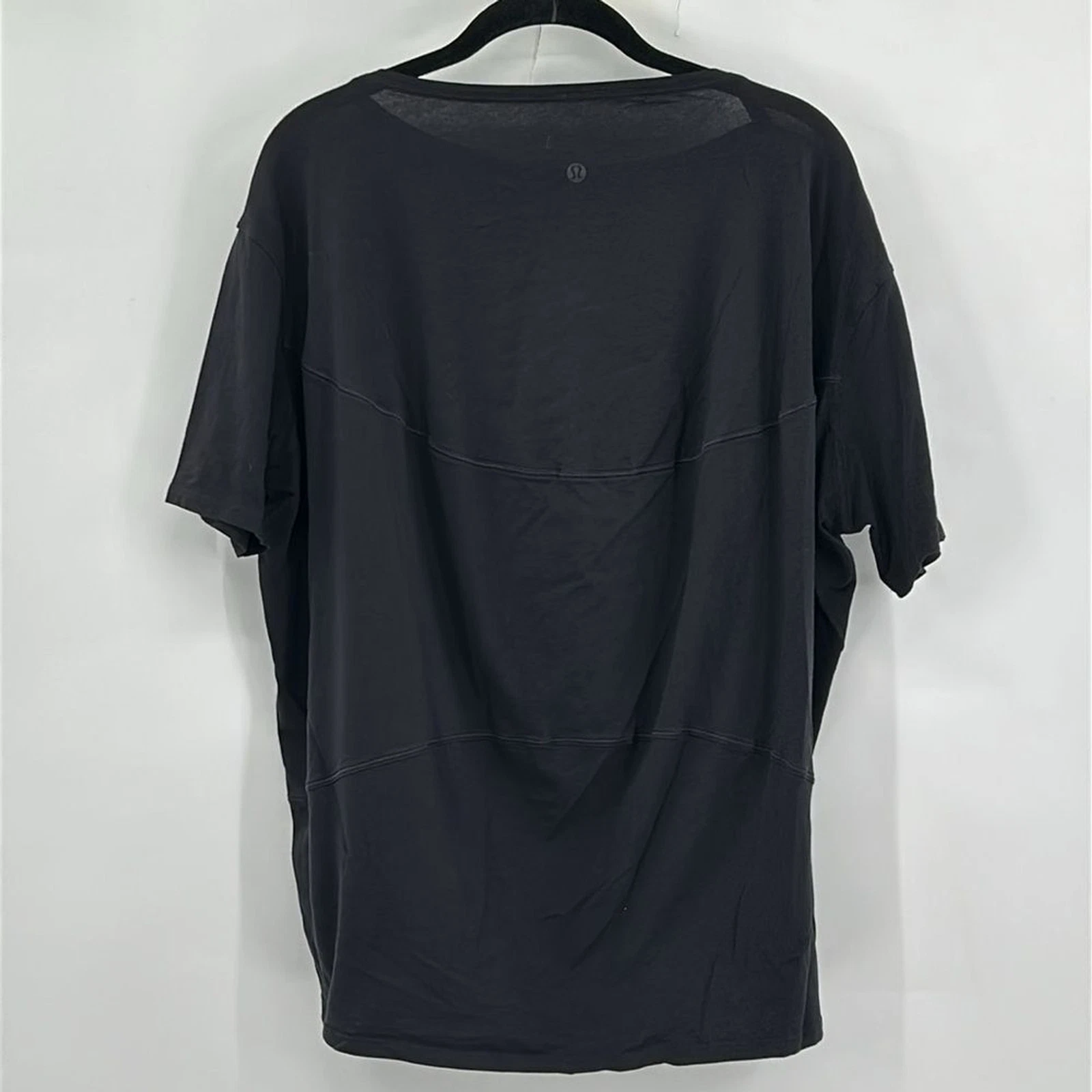 lululemon back in action t shirt shirt