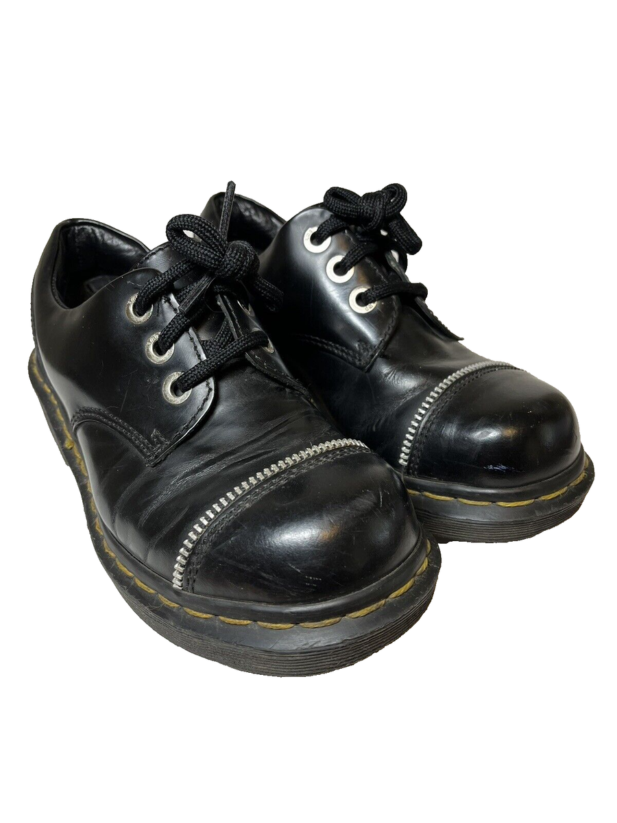 Vintage 1995-2003 Dr. Martens 2A06 Black Oxford Zipper Cap Vintage 1995-2003 Dr. Martens 2A06 Black Oxford Zipper Cap