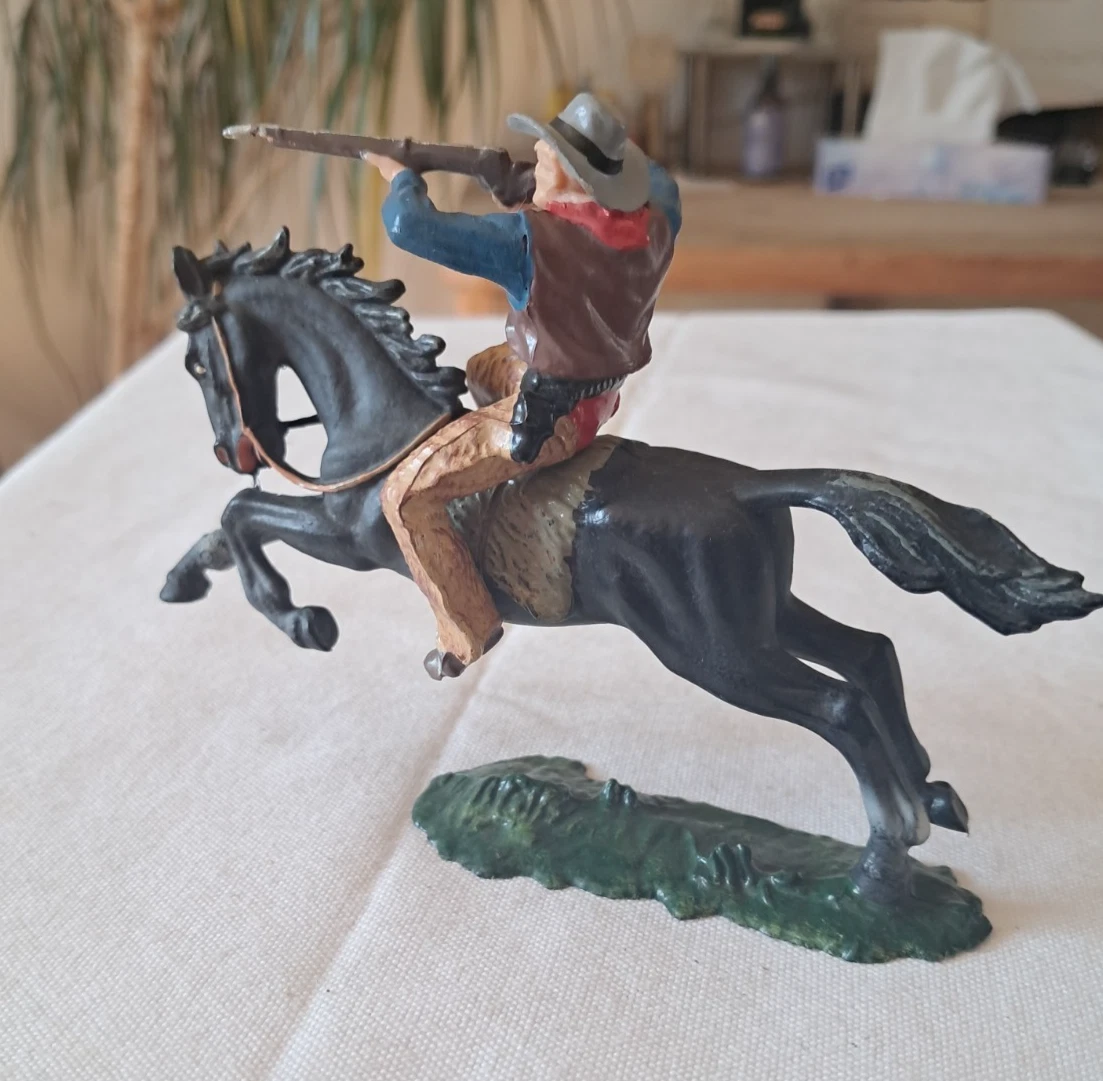 Elastoln.Le cavaler nden Réf:6853