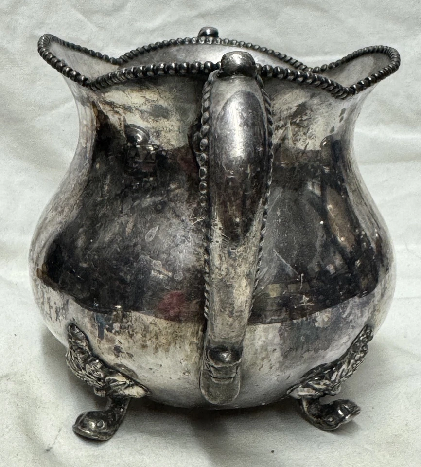 Azucarero Barbour Silver Co Cuádruple Plateado 4 Pies #1020 Borde con Cuentas Foto 4 de 4