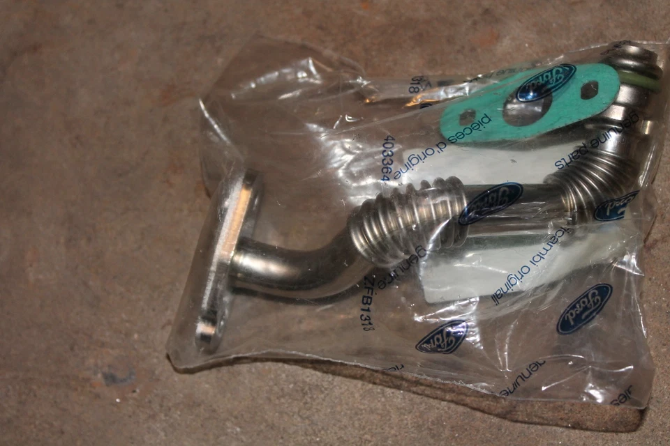 Ölrücklaufleitung Turbolader Ford Focus MK3 TeileNR 1897340 - Bild 2 von 2