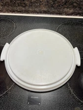 Vitg Tupperware White Round Cake Taker Bottom Tray Replacement #684-2 free ship
