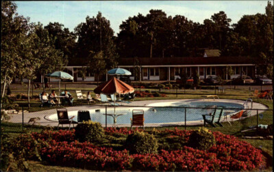 KINGSTON Ontario Highland Motel in Canada Kanada Postcard Postkarte ca. ~1975