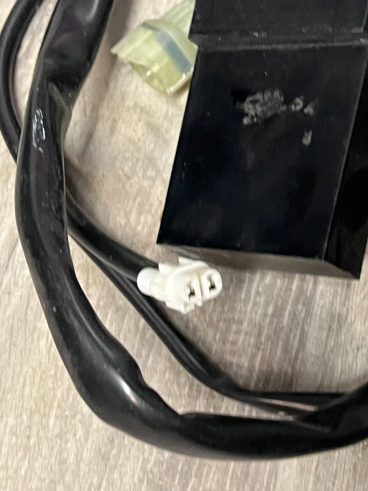 Suzuki RM 250 Zündung CDI Steuergerät ECU 1999/2000 Kabelbaum - Bild 3 von 4