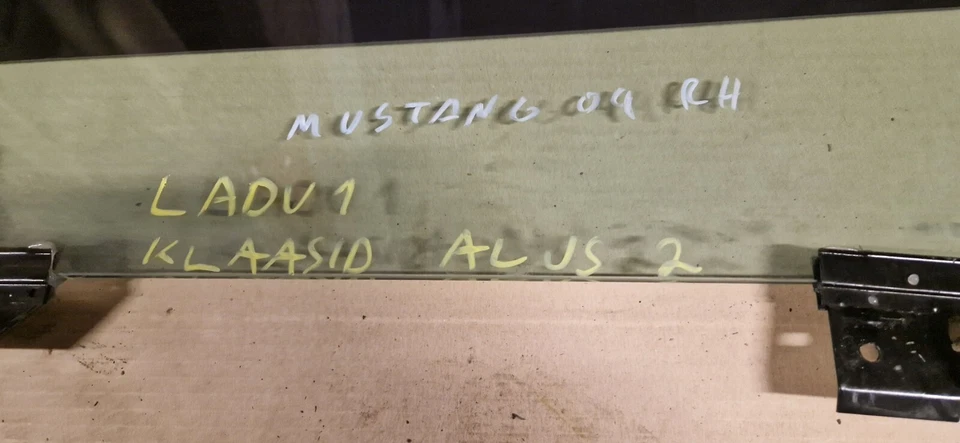 Переднее правое пассажирское боковое окно для Ford Mustang 1999-2004 годов выпуска - Изображение 4 из 4