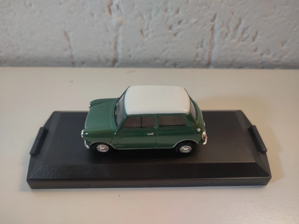Austin Cooper S MK2 - 1/43 Vitesse Cod. L055 B Limited Edition - Immagine 3 di 4