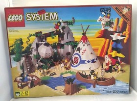 LEGO Western: Boulder Cliff Canyon 6748 New in Box