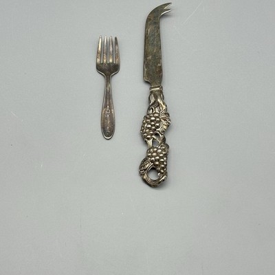Lot of 2 Silver Plated Silverware Arthur Court Cheese Knife & Oneida Baby Fork