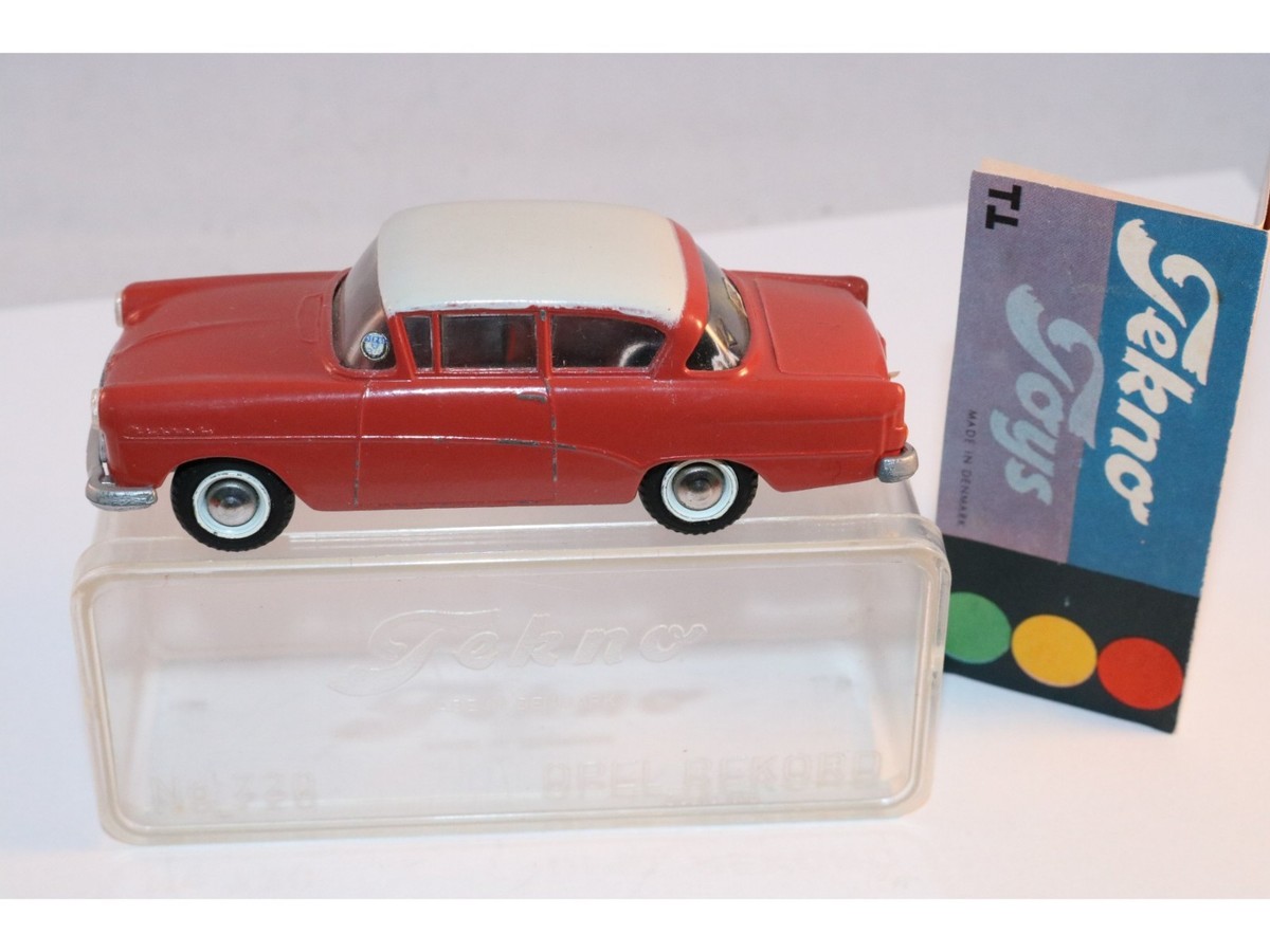 Tekno Denmark 720 Opel Rekord 2 tone color very difficult to