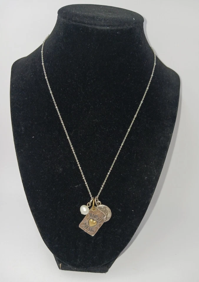 Autêntico Berloque e colar WAXING POETIC Big Sis Lil Sis, pérola, letra R - Imagem 2 de 4