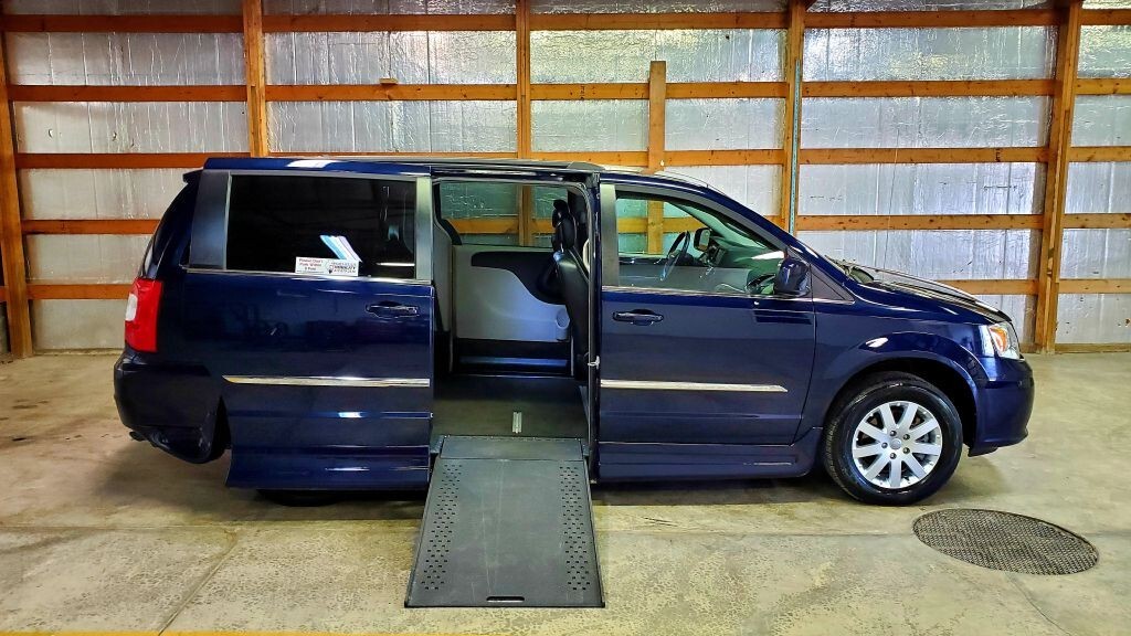 2016 Chrysler Town & Country Touring Handicap Wheelchair Van eBay