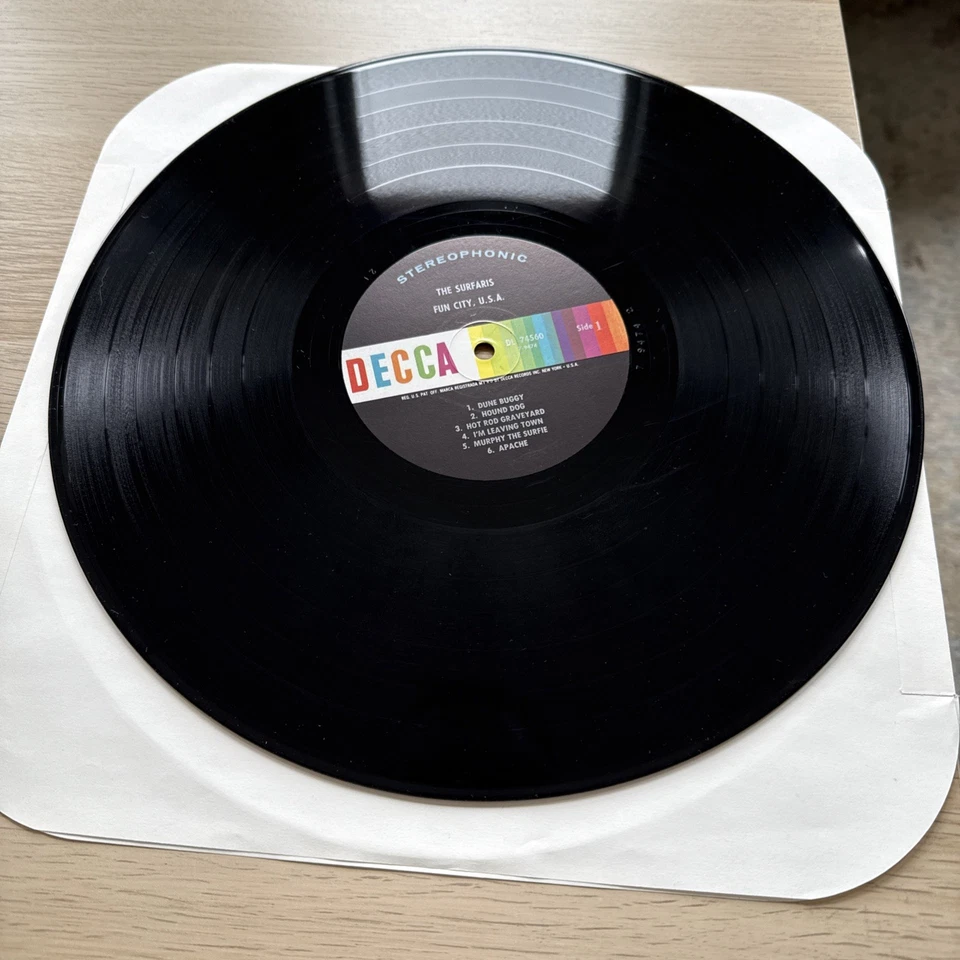 THE SURFARIS Fun City U.S.A. LP Original 1964 US Decca Stereo Surf NICE COPY! - Image 4 of 4