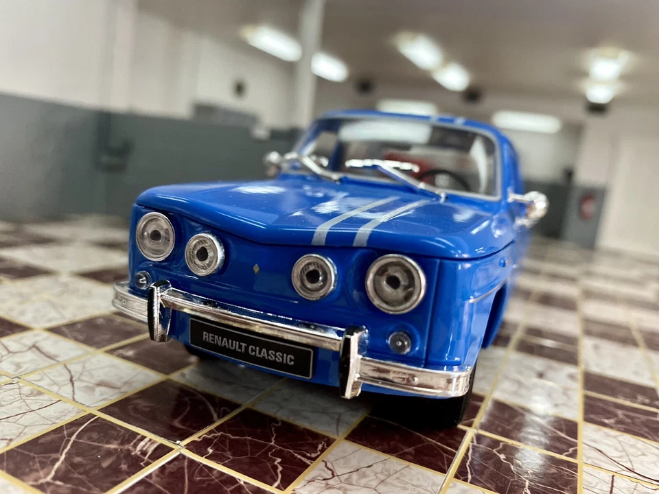 WELLY 1964 RENAULT GORDINI R8 BLUE 1/24 SCALE DIECAST MODEL CAR - Image 4 of 4