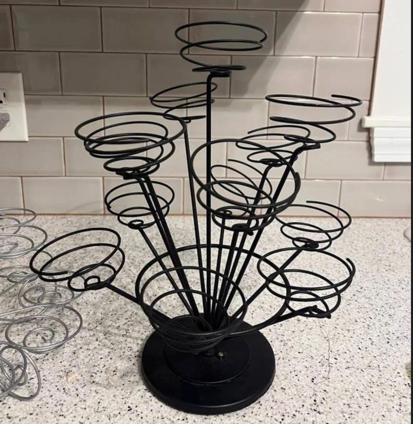 Cupcake Stand Wilton Flair 307-666 Silvertone Metal 4 Tier Round - Image 2 of 3