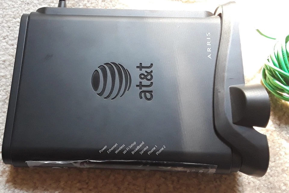 ARRIS NVG510 Modem - Router, Power Adapter, Data Cable - Image 3 of 4