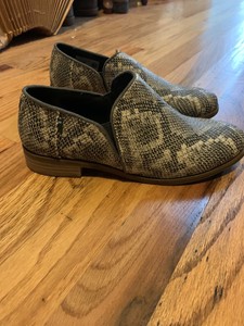 snakeskin toms