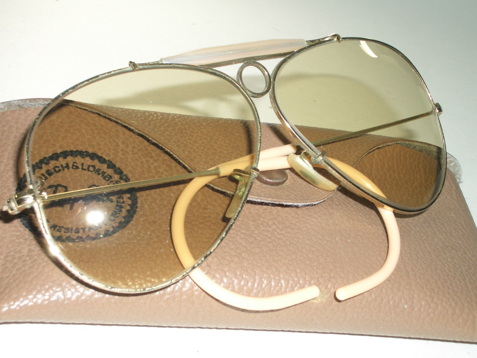 1970s 62mm VINTAGE B&L RAY-BAN BROWN SELF DARKENING CRYSTAL