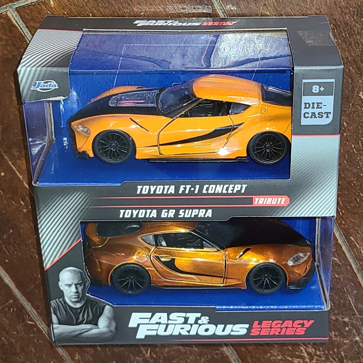 ミニカー FAST&FURIOUS SUPRA 1of-de 5000 EDITION 1995 TOYOTA SUPRA ORANGE W/LIGHTS & BRIAN FIGURE FAST