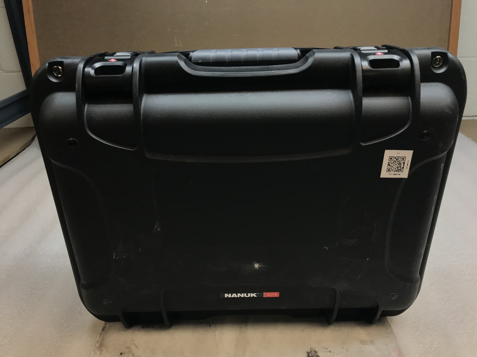 Nanuk 923 Waterproof Hard Case w/Foam And TSA Locks Latches & Keys 6 x15x18