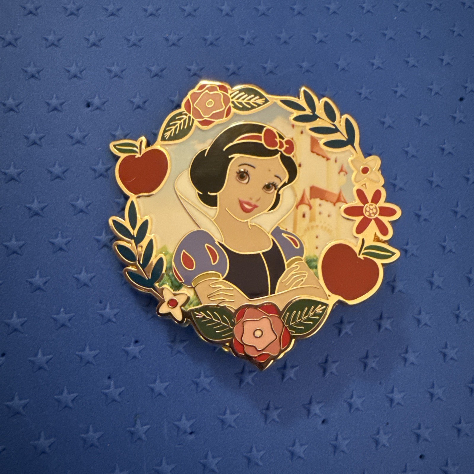 Disney Snow White PALM Pink A La Mode Princess Royal Realm Floral Pin