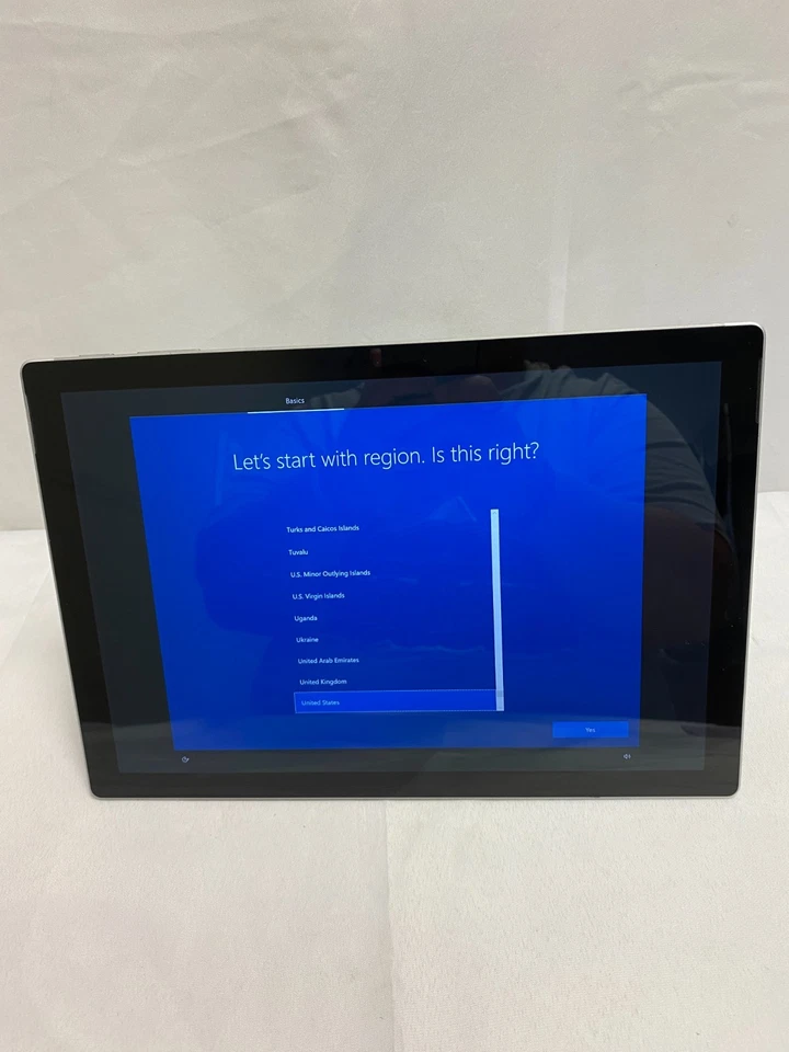 Tablet Microsoft Surface Book 1796 plateada 16 GB RAM 1 TB almacenamiento Windows 10 Pro Foto 3 de 4