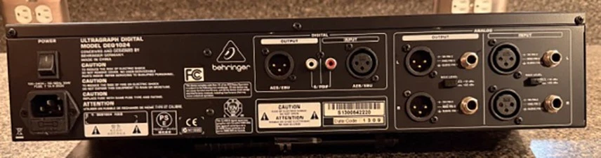 Behringer ULTRAGRAPH Digital DEQ1024 2-Channel 31-Band Graphic EQ - Image 2 of 4