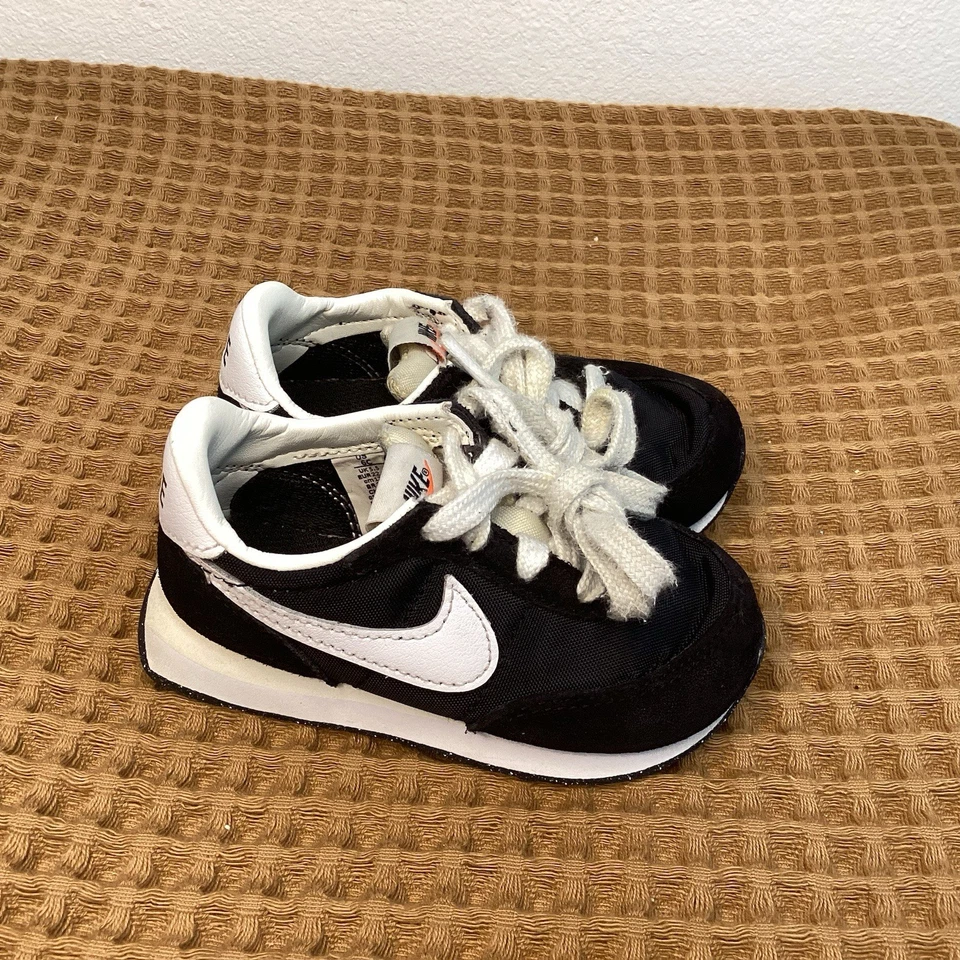 Nike Waffle Entrenadores Tenis Niño Pequeño Talla 6C Negro Blanco Zapatos Bebé DC6479-001 Foto 2 de 4