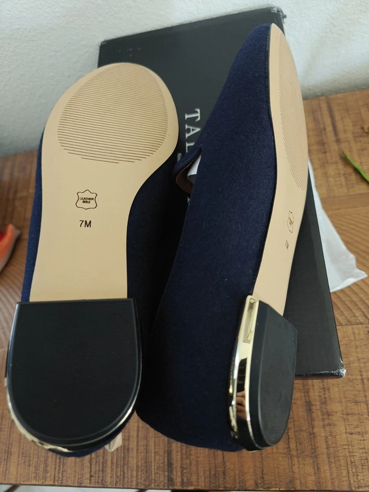 Women's 7M Talbots Indigo Blue Ryan Novelty Christmas Tree Gold Star Loafers NIB - Image 4 of 4