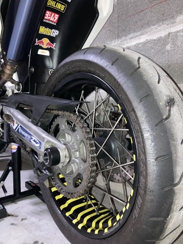 Wheel Fork Spindle Axle Slider Crash Protector Guard For Husqvarna 701 Supermoto - Picture 18 of 24