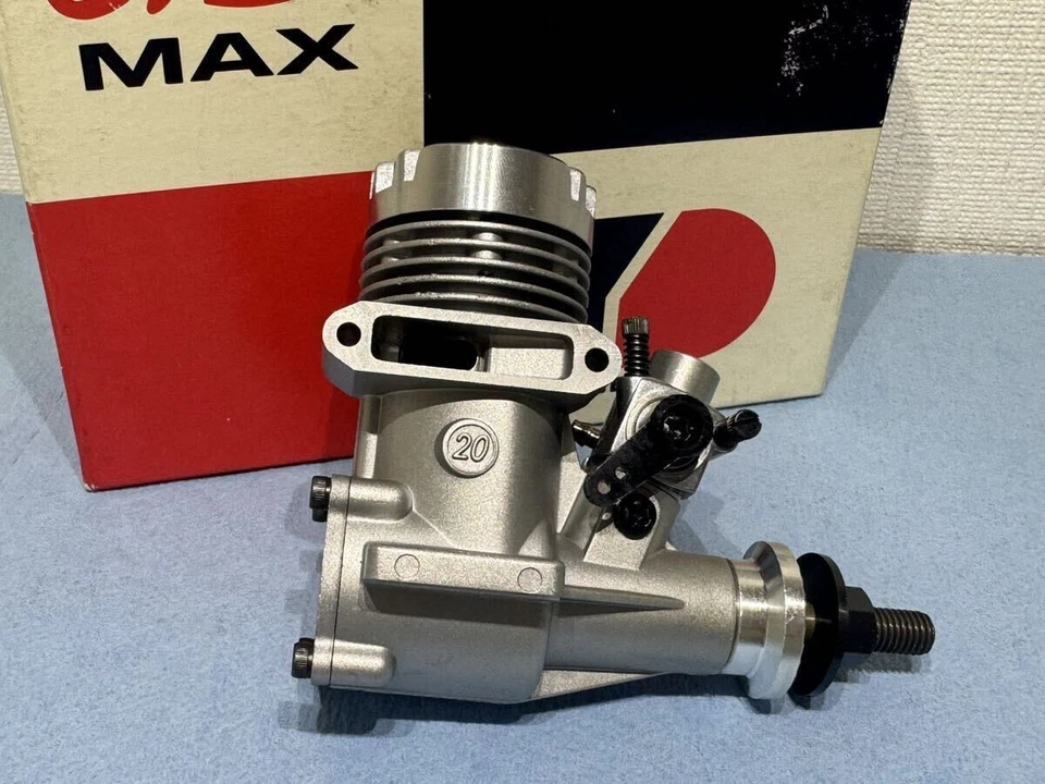 O.S.MAX-20FP 3.46cc Vintage 2 stroke glow engine for R/C airplanes New f/s - Image 3 of 4