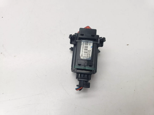 HYUNDAI I30 MK3 PD EMERGENCY HAZARD WARNING LIGHT SWITCH 2018 93730-G3100 - Picture 7 of 14