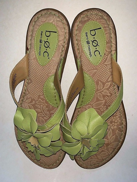 boc thong sandals