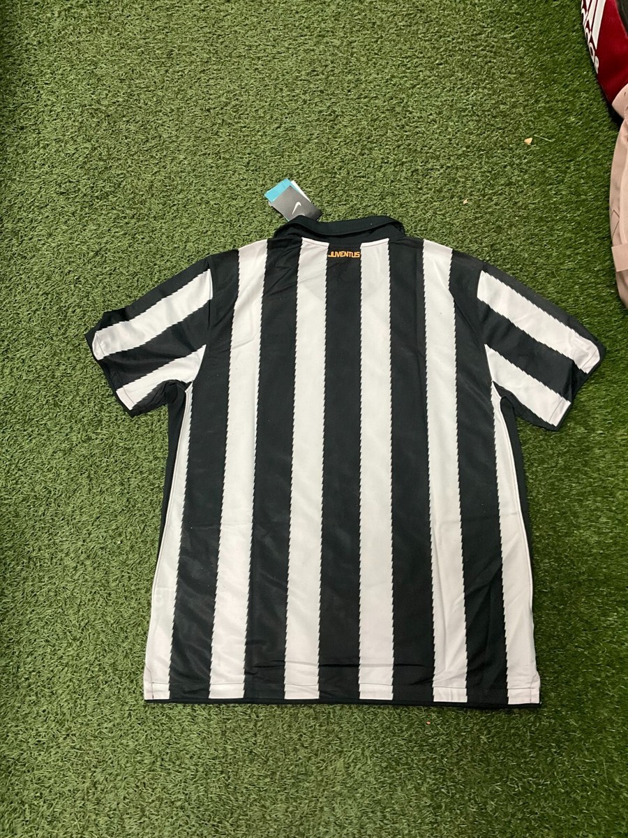 Nike Juventus Men's Home Jersey 2010 - White/Black | eBay